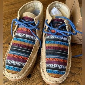 Twisted X Boots WDM0064 Size 6.5, moccasin style low cut boots